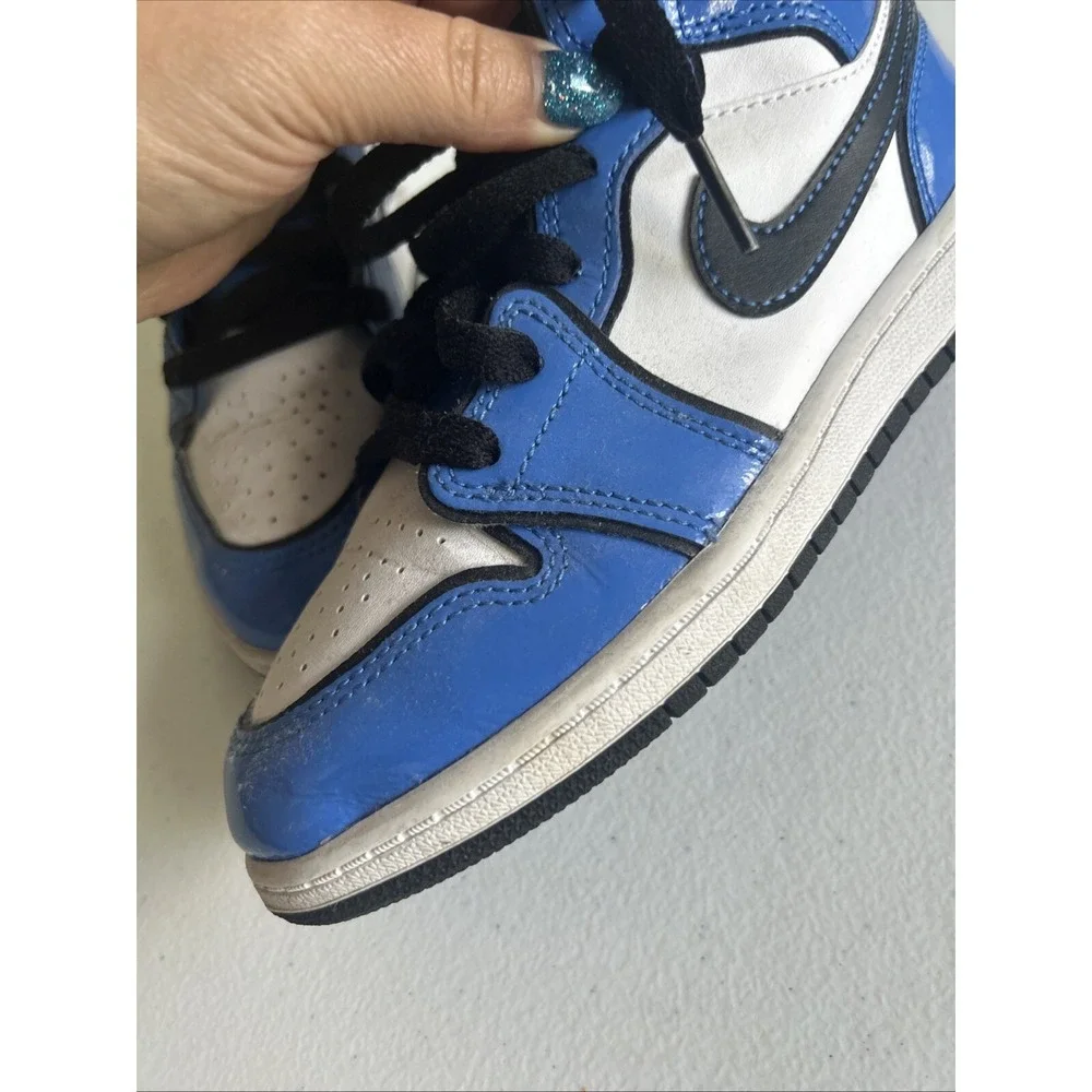 Jordans Signal Blue Size 2Y Blue Black White